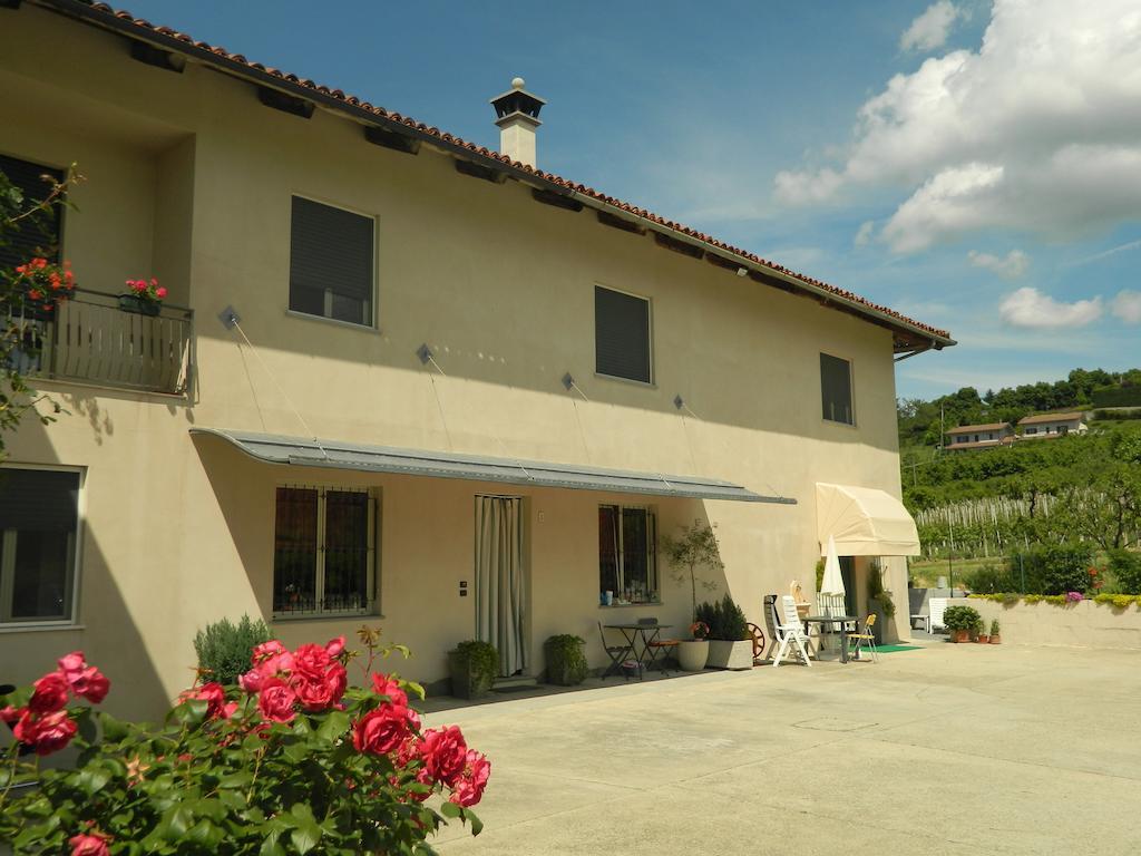 Bed & Breakfast Cascina Beatrice Rodello エクステリア 写真